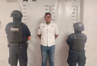 En Cuautlancingo es detenido un hombre por portación de arma de fuego de uso exclusivo del ejército y delitos contra la salud