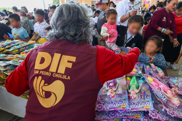 Tlazopilli acerca sonrisas a la infancia de San Pedro Cholula