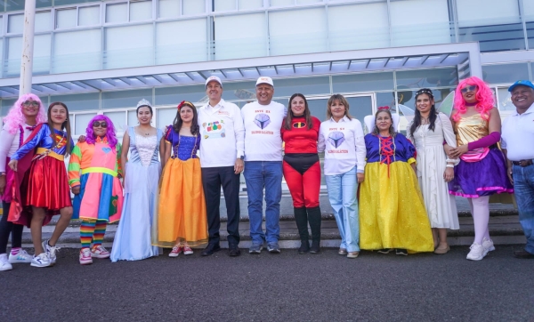 Pepe Chedraui fortalece vínculos con el magisterio en celebración del Día de la Niñez