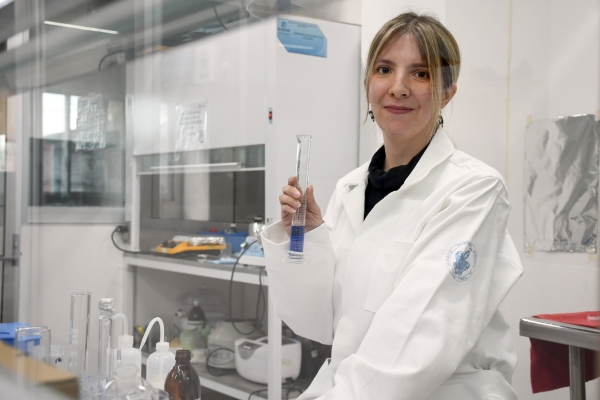 Investigadores BUAP analizan la acumulación de micro y nanoplásticos en modelos animales