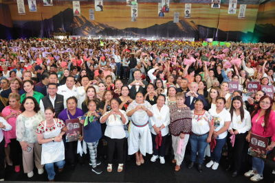 MUJERES RURALES RECIBEN APOYOS SIN PRECEDENTES Y  TRANSFORMAN CON SU TALENTO LA ECONOM&Iacute;A POBLANA