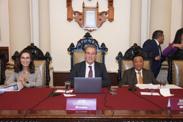 Aprueba Cabildo de Puebla solicitar l&iacute;nea de cr&eacute;dito para la construcci&oacute;n de calles nuevas en la capital