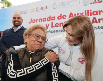 BENEFICENCIA P&Uacute;BLICA Y CECI ARELLANO ACERCAN APOYOS AUDITIVOS Y VISUALES A FAMILIAS POBLANAS
