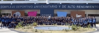 Más de 600 atletas y entrenadores que forman parte de los selectivos recibieron uniformes