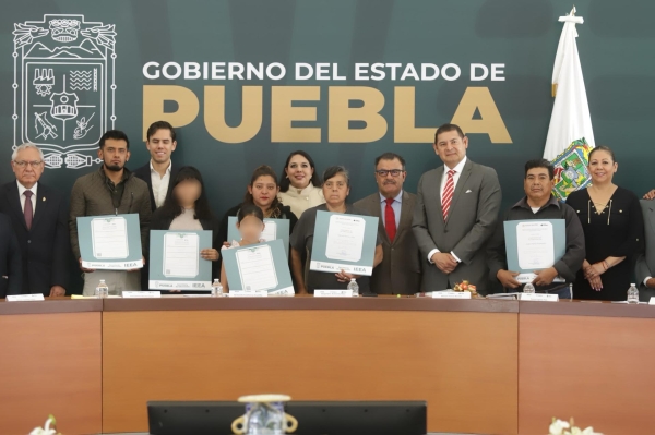 Puebla será primer estado en levantar la &quot;Bandera Blanca&quot; en analfabetismo con jornadas de alfabetización