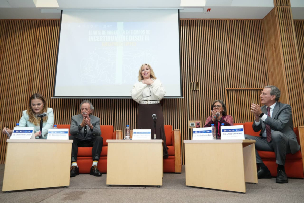 Pepe Chedraui participa en coloquio internacional de la UNAM sobre gobernanza