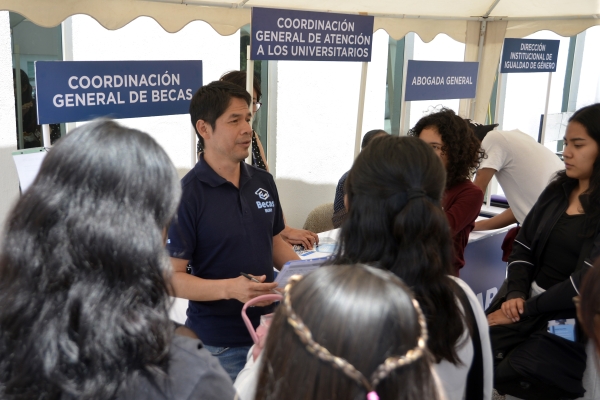 Instala BUAP Módulos de Atención a la Comunidad Universitaria