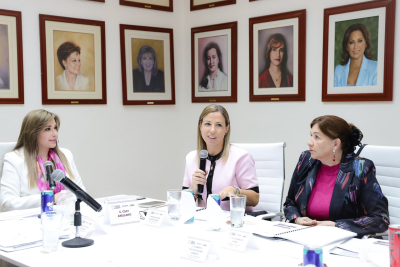 SESIONA PATRONATO DEL SEDIF E IMPULSA ACCIONES POR EL BIENESTAR FAMILIAR