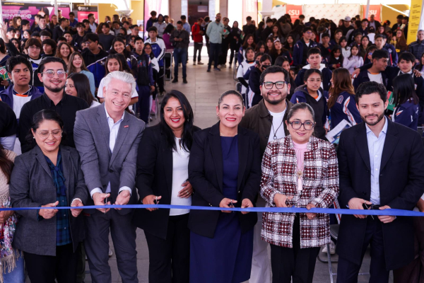 Un &eacute;xito la Feria Profesiogr&aacute;fica &ldquo;Conoce tu Universidad&rdquo;