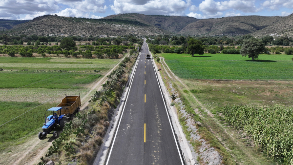 Culmina gobierno estatal pavimentaci&oacute;n de la carretera a Santa Cruz Magdalena en Oriental