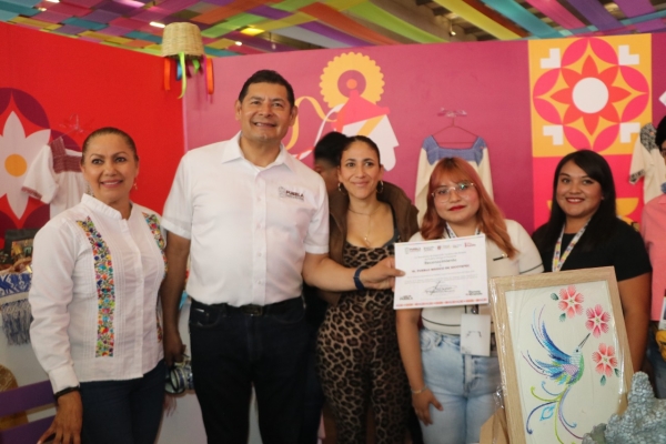Se ofrecieron 102 eventos artísticos en el Pabellón Turístico de la Feria